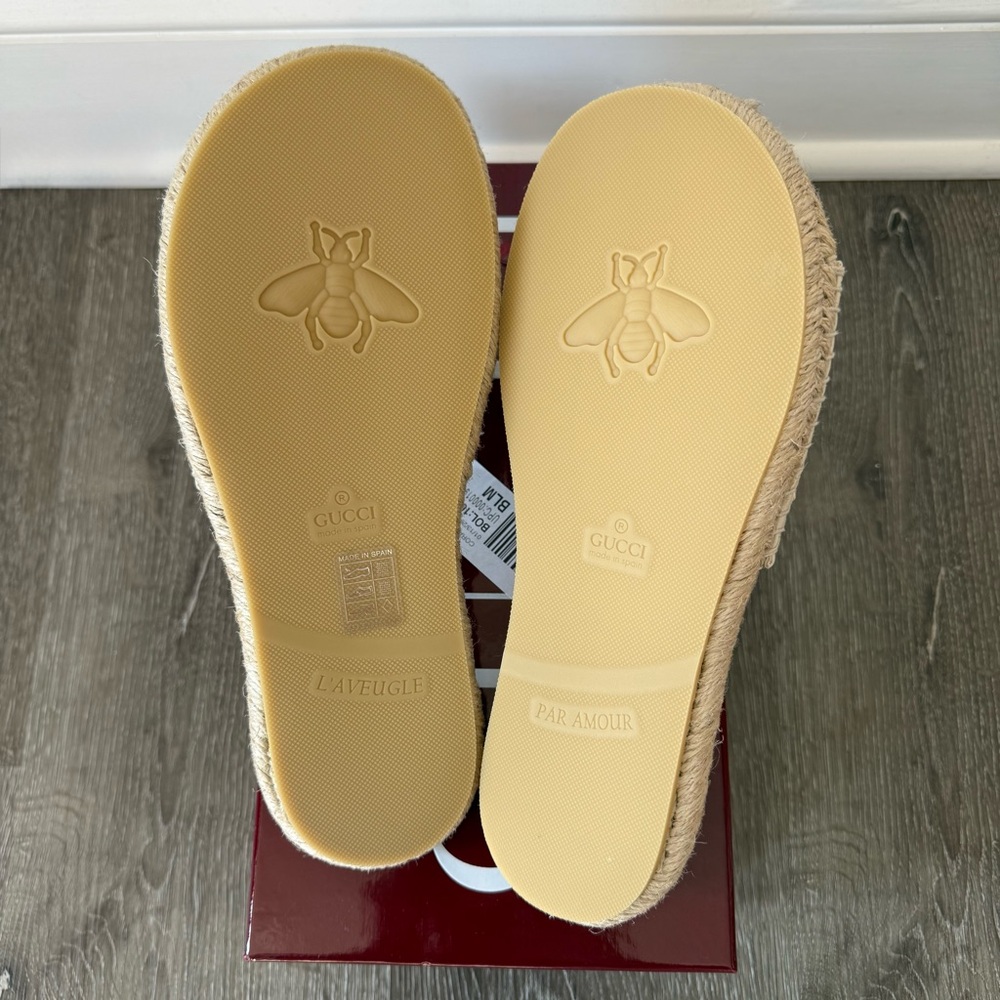 ❗️SOLD❗️GUCCI Cora Crystal GG Logo Raffia Slides Mules
Espadrille Sandals Shoes - Picture 5 of 12